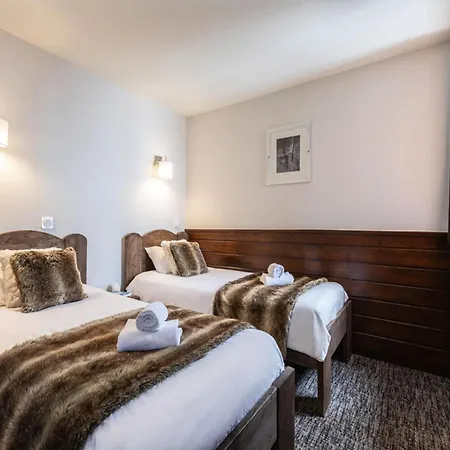 Rustic For 10 Appartement